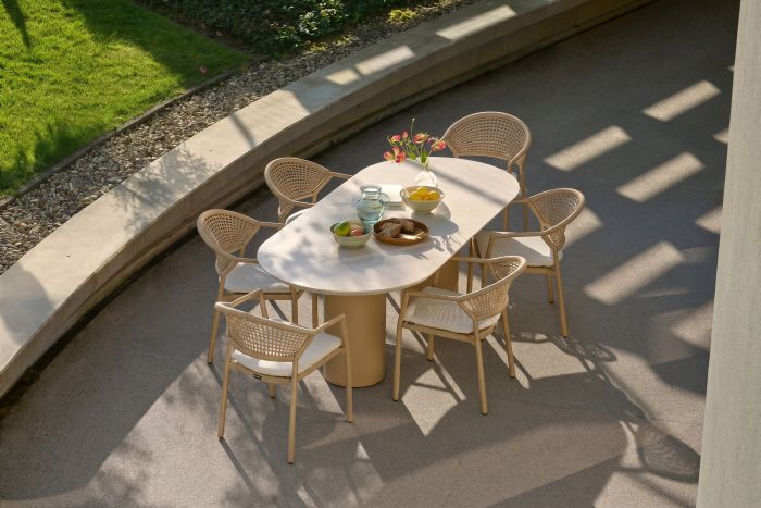 Hartman Taragona/Valencia ovale stapelbare tuinset voor 6 personen 220x100 cm. - Cappuccino