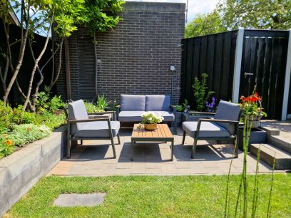 Loungeset voor kleinere tuin